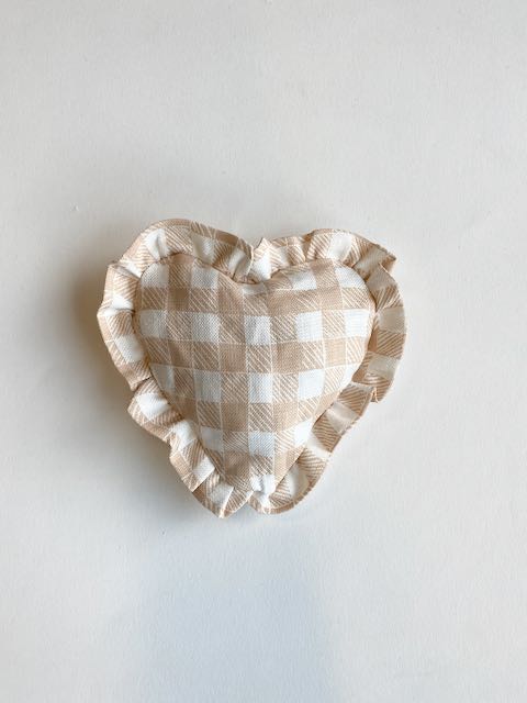 Ruffle Heart Lavender Sachet Gingham Beige