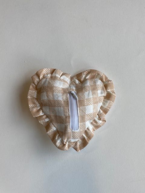 Ruffle Heart Lavender Sachet Gingham Beige